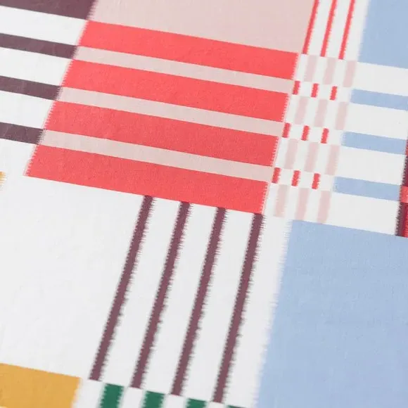 Oxford Pillowcase with Button Closure - Cotton