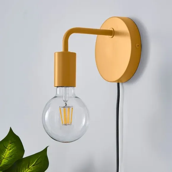 Plug-In Wall Light with Cable - Amber