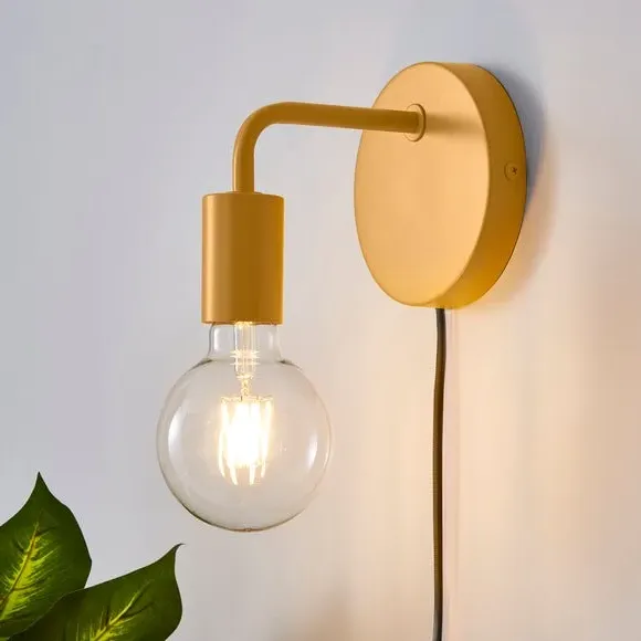 Plug-In Wall Light with Cable - Amber