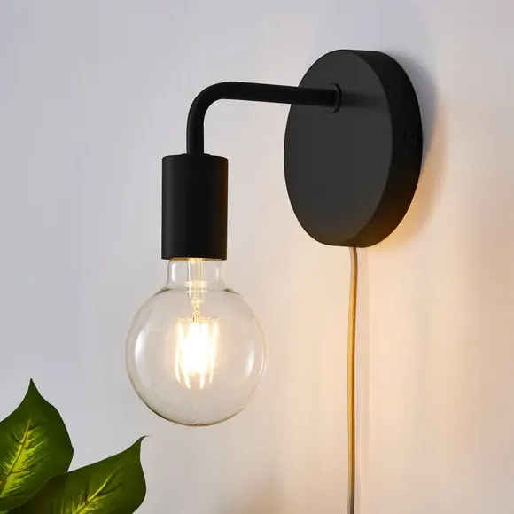 Plug-In Wall Light with Cable - Black