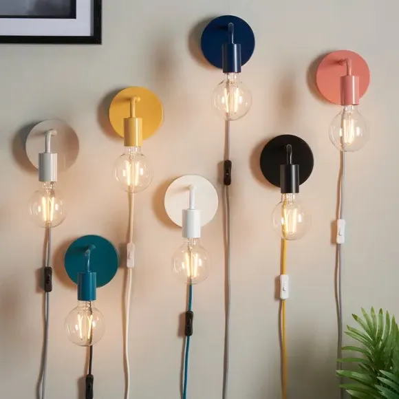 Plug-In Wall Light with Cable - Pink