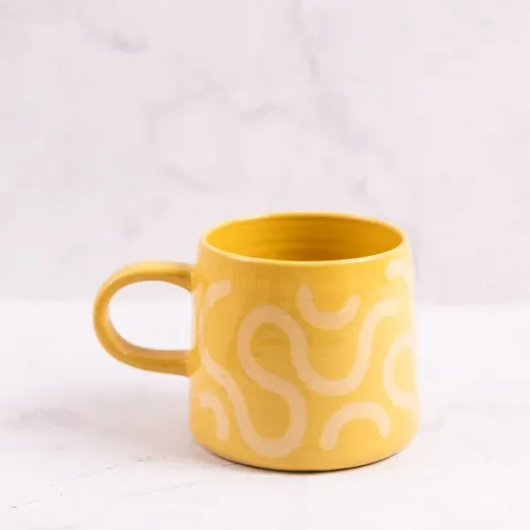 Tapered Mug with Silk Print - Yellow, Stoneware