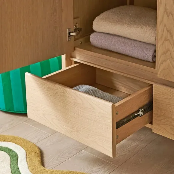 Triple Wardrobe with Soft-Close - Oak