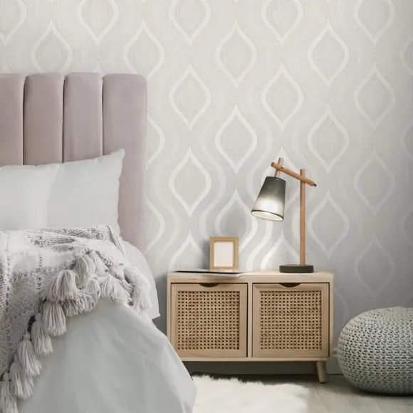 Geometric Wallpaper with Glitter - Silver