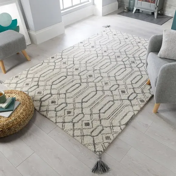 Geometric Rug with Tassels - Grey, Wool image