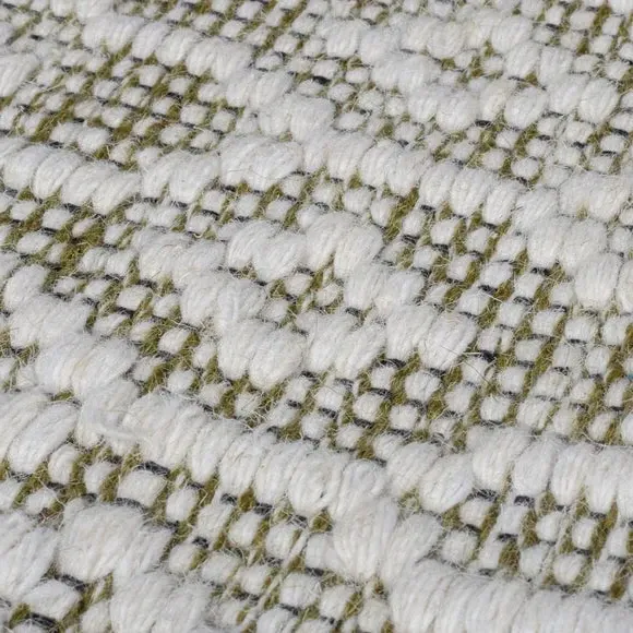 Global Design Rug with High-Low Pattern - Green