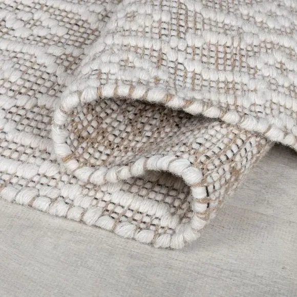 Global Design Rug with High-Low Pattern - Natural