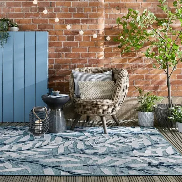 Indoor Outdoor Rug Floral Design - Blue image