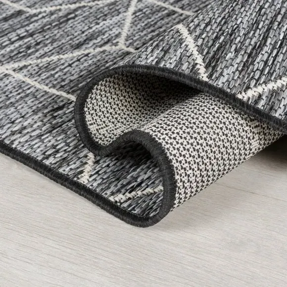Indoor Outdoor Rug Geometric - Black, Polypropylene
