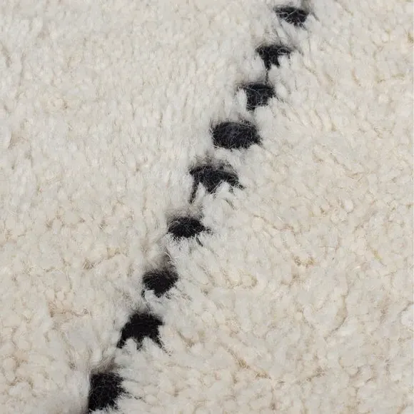 Linear Wool Rug with Loop Design - Black, Wool