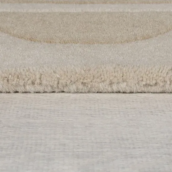Scallop Border Rug Hand Carved - Natural, Wool