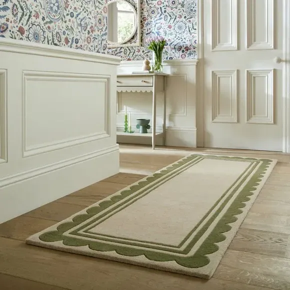 Scallop Border Wool Runner - Green, Wool image