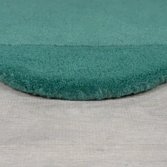 Scalloped Runner Rug - Aqua, Wool