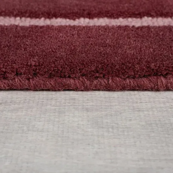 Shaped Wool Rug with Ombre - Red, Hand Crafted
