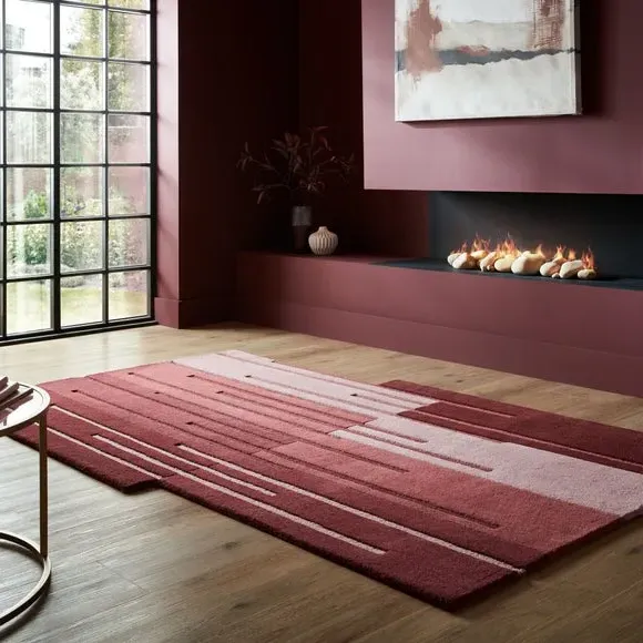 Shaped Wool Rug with Ombre - Red, Hand Crafted image