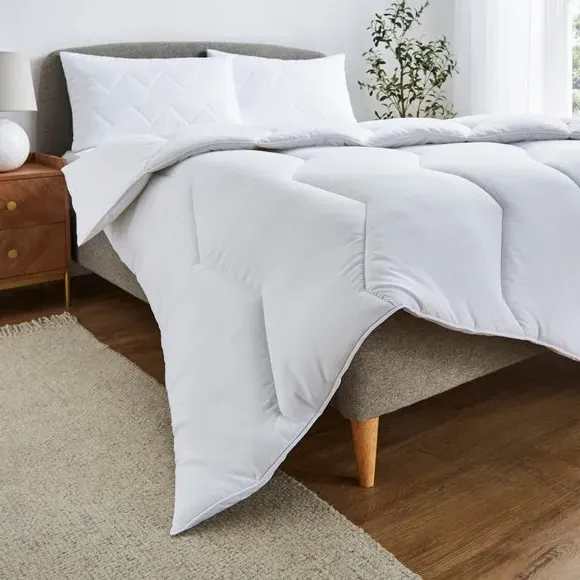 10.5 Tog Duvet with Temperature Control - White image
