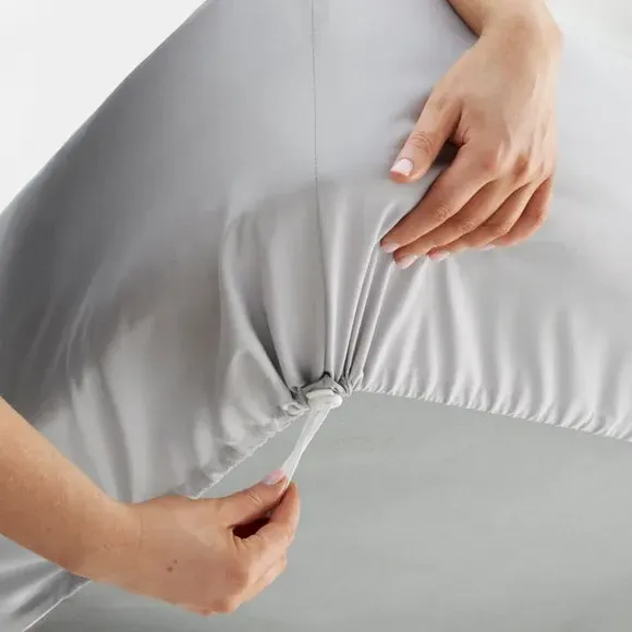 Toggle Fitted Sheet with Pull-Tight - Platinum