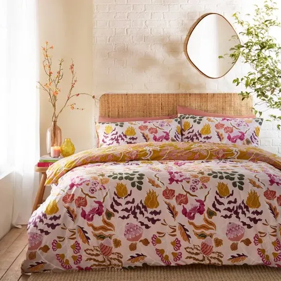 Duvet Cover & Pillowcase Set - Pink, Polycotton image