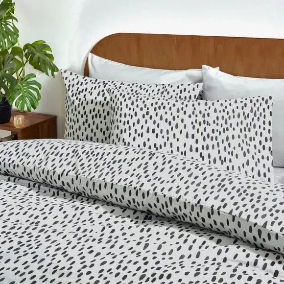 Duvet Cover Set with Dot Print - Black, Polycotton