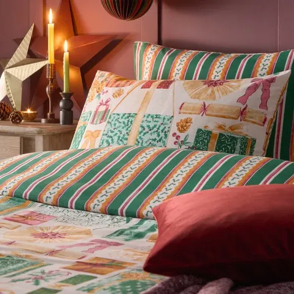 Reversible Duvet Cover Set - Green, Polycotton