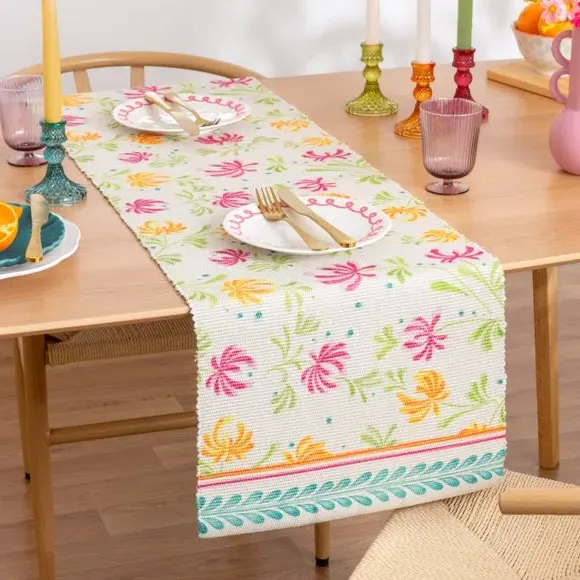 Table Runner with Floral Print - Multicolor