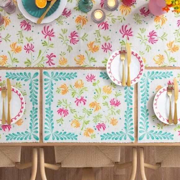 Table Runner with Floral Print - Multicolor