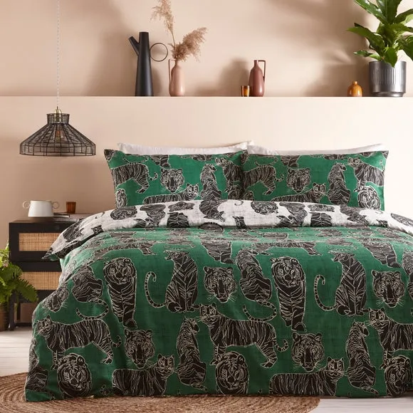 Wildcat Duvet Cover Set Reversible - Green, Cotton image