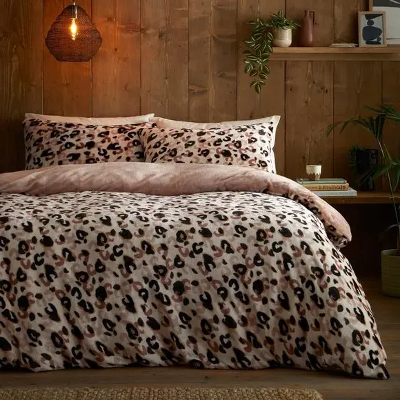 Leopard Print Duvet Cover Set - Natural, Fleece image