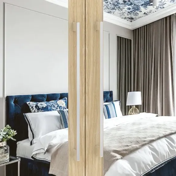 4-Door Wardrobe with Adjustable Storage - Oak