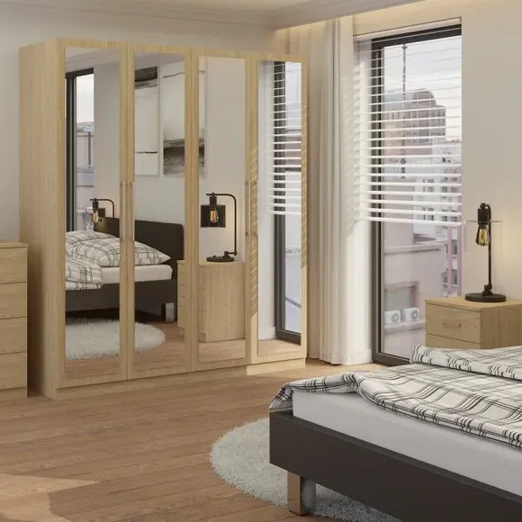 4-Door Wardrobe with Adjustable Storage - Oak