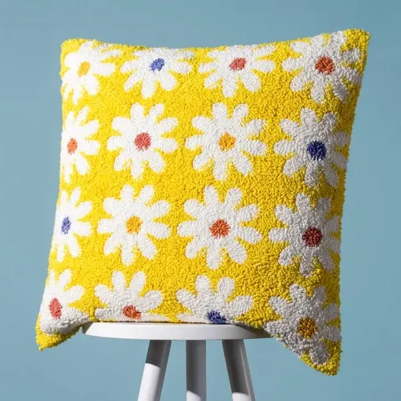 Daisy Cushion - Yellow, Cotton Blend