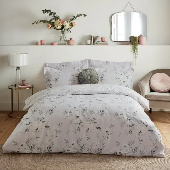 Reversible Duvet Cover Set - Lilac, Polycotton image