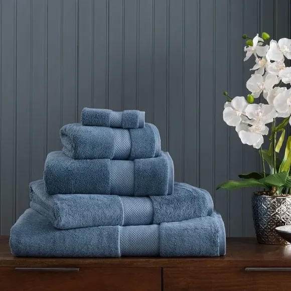 Cotton Viscose Towel 700 GSM - Atlantic Blue image