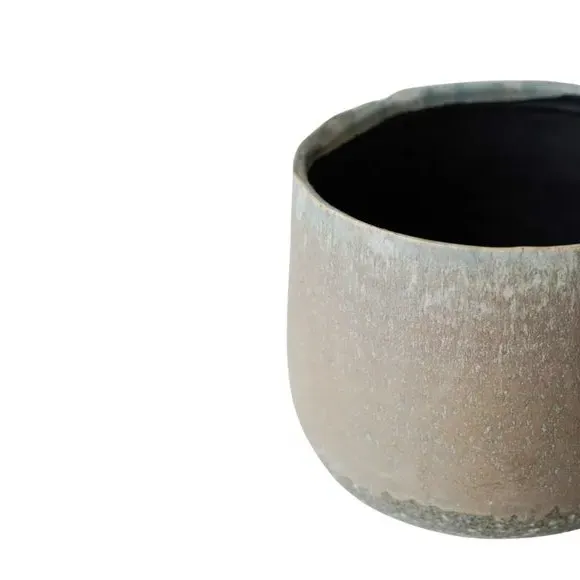Ceramic Plant Pot with Textured Finish - Grey