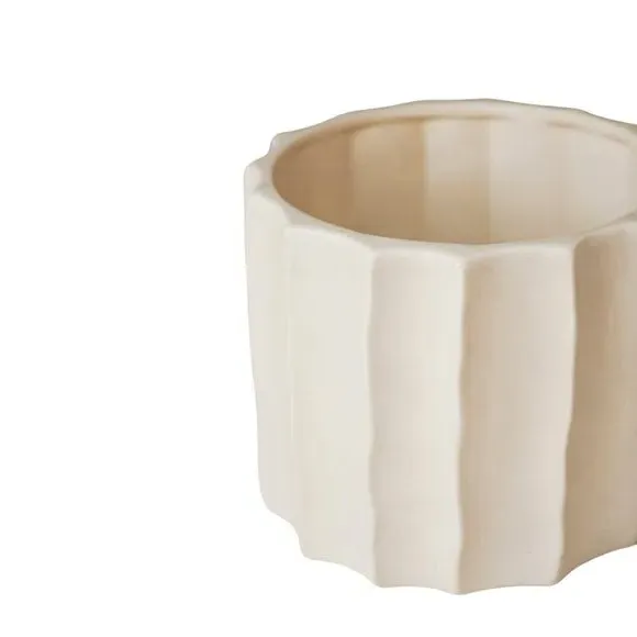 Ripple Plant Pot - Ivory, Ceramic