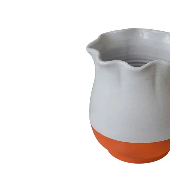 Scalloped Vase - Olive, Terracotta