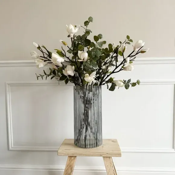 Tall Ribbed Vase - Clear