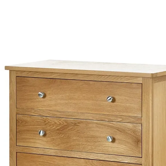 4-Drawer Chest with Silver Knobs - Oak