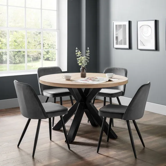 4-Seater Round Dining Table - Oak, Wood Effect image