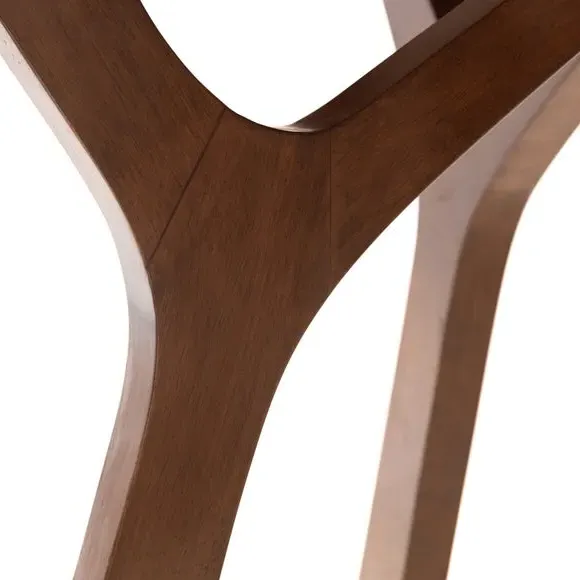 Round Dining Table - Walnut, Veneer