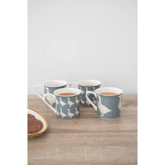 Set of 4 Mugs with Goose Design - Green, Bone China