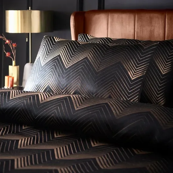 Duvet Cover Set with Jacquard Design - Black