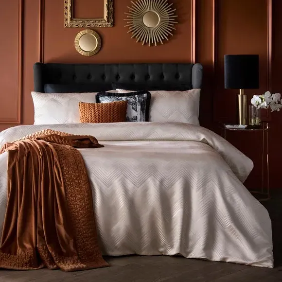 Duvet Cover Set with Jacquard Design - Cream