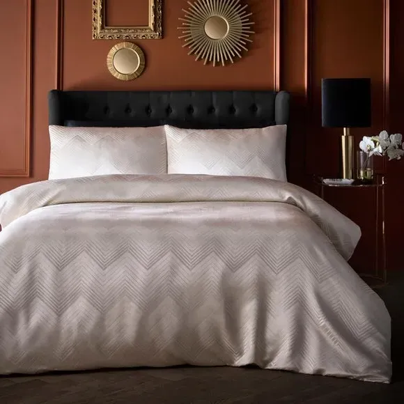 Duvet Cover Set with Jacquard Design - Cream