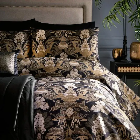 Duvet Cover Set with Pillowcases - Black, Cotton