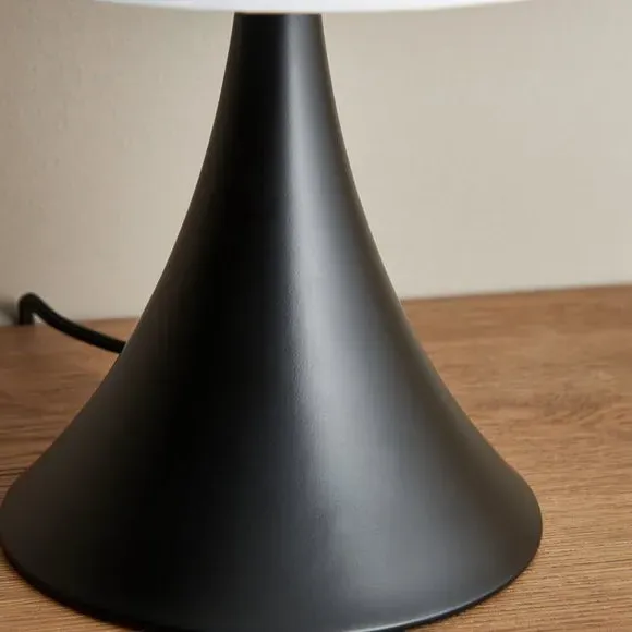 Modern Table Lamp with In-Line Switch - Black
