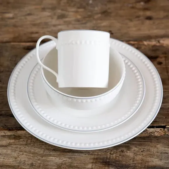 16 Piece Dinner Set with Beaded Border - White image