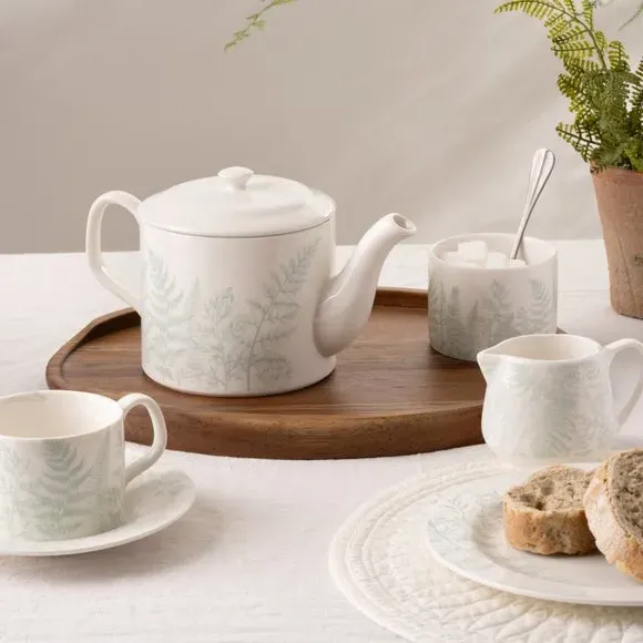 800ml Teapot Botanical Print - White, Bone China