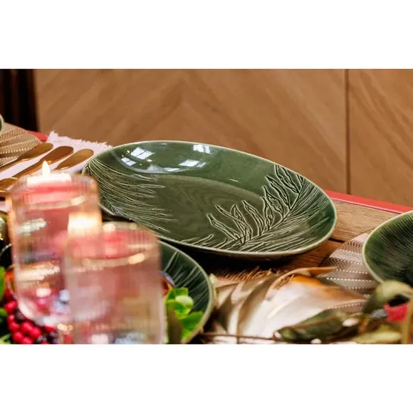 Oval Serving Platter with Leaf Pattern - Green image