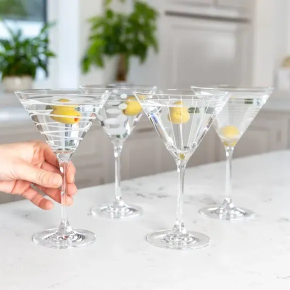 Set of 4 Martini Glasses with Etched Design - Clear
